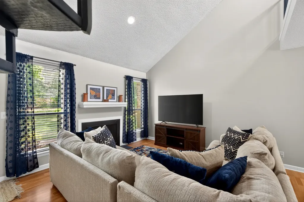946 Old Fountain Court Hermitage TN 37076
