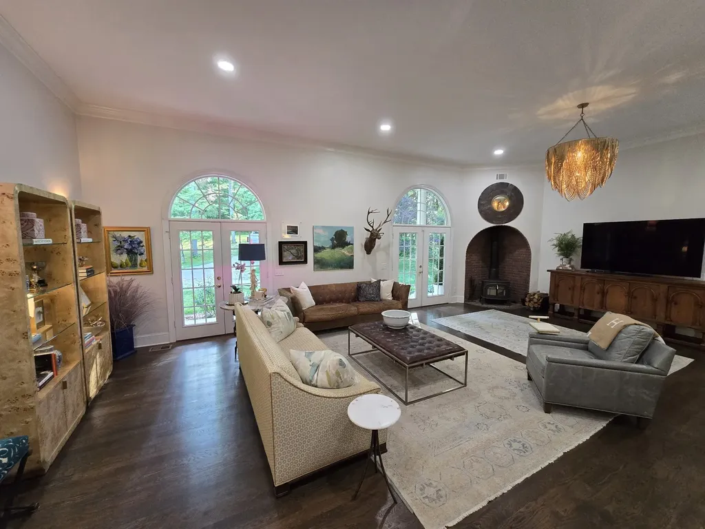 6045 Carter Lane Franklin TN 37064