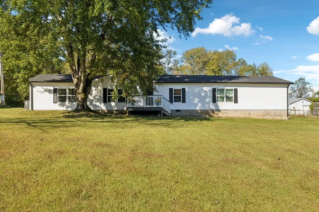 1740 Hazelwood Drive Ashland City TN 37015