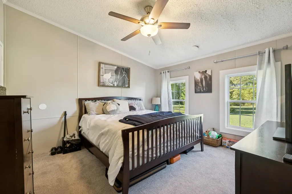 1740 Hazelwood Drive Ashland City TN 37015