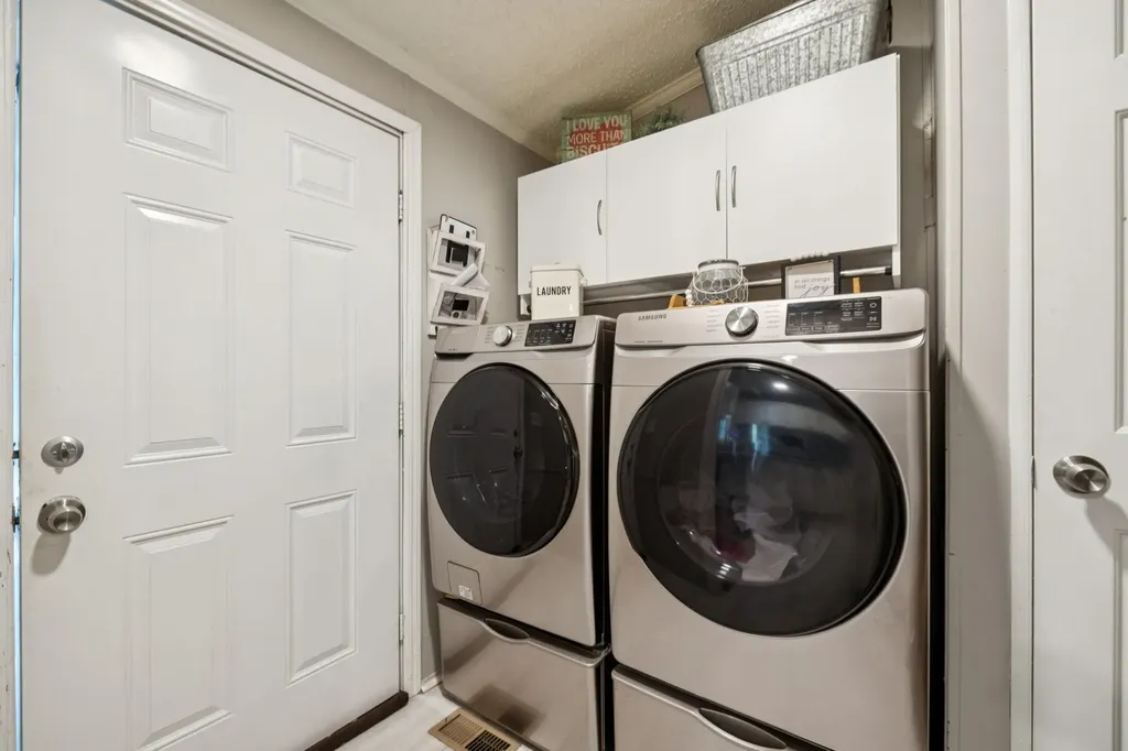 1740 Hazelwood Drive Ashland City TN 37015