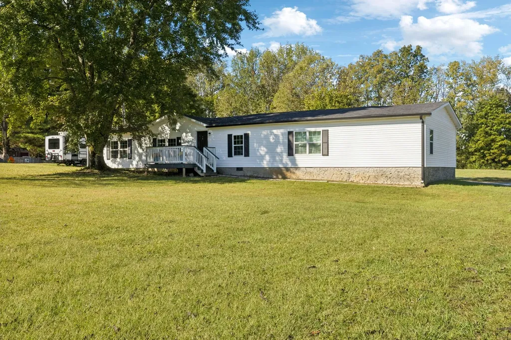 1740 Hazelwood Drive Ashland City TN 37015