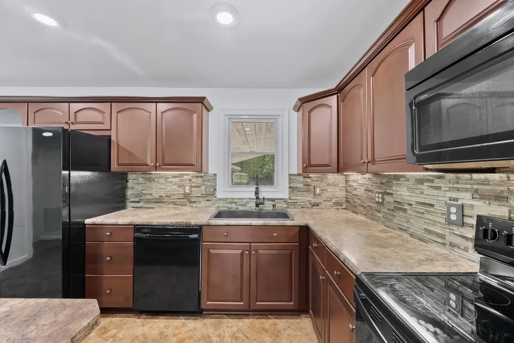 608 Vinson Drive Nashville TN 37217