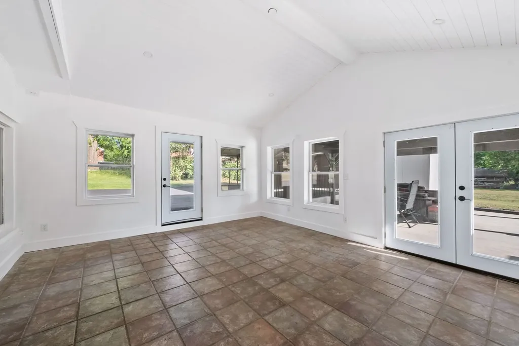 608 Vinson Drive Nashville TN 37217