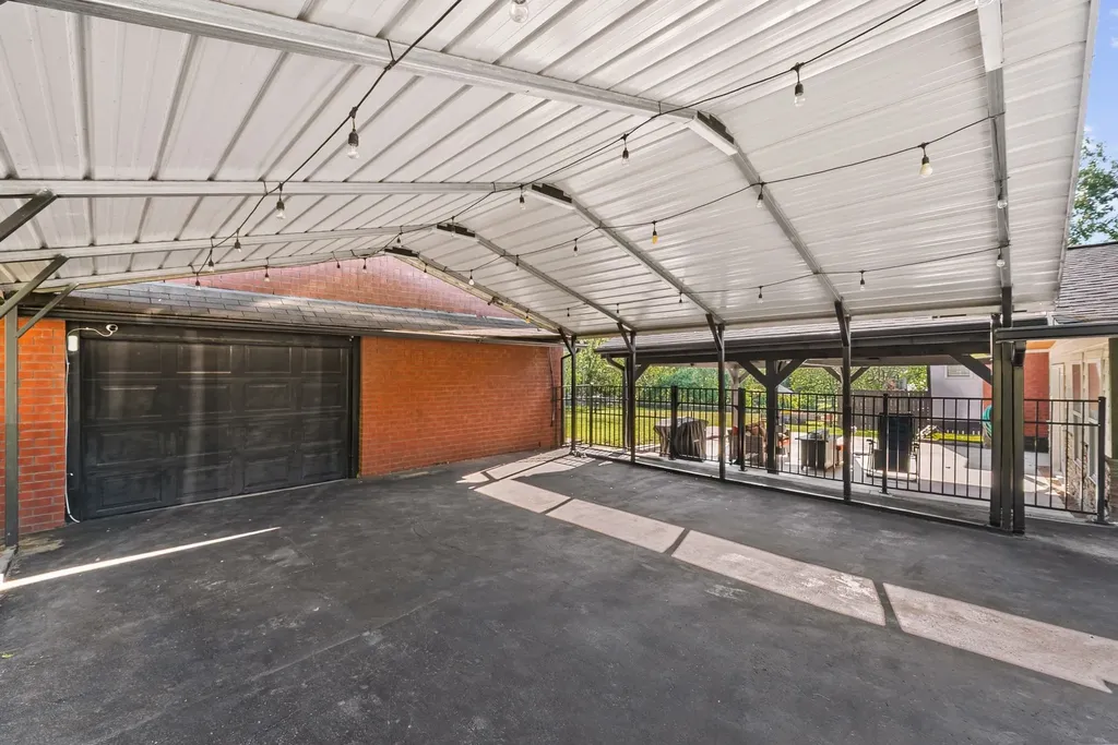 608 Vinson Drive Nashville TN 37217