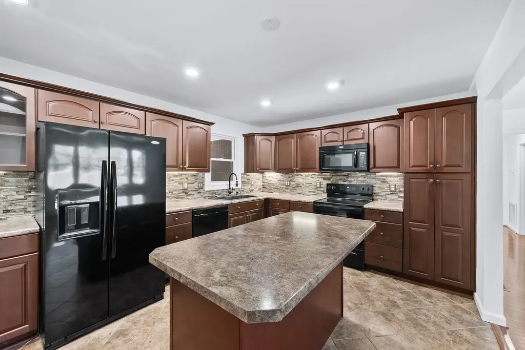 608 Vinson Drive Nashville TN 37217