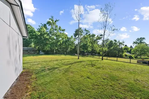 608 Vinson Drive Nashville TN 37217