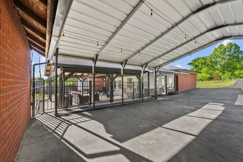 608 Vinson Drive Nashville TN 37217