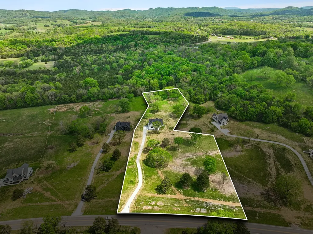 13655 Cainsville Road Lebanon TN 37090