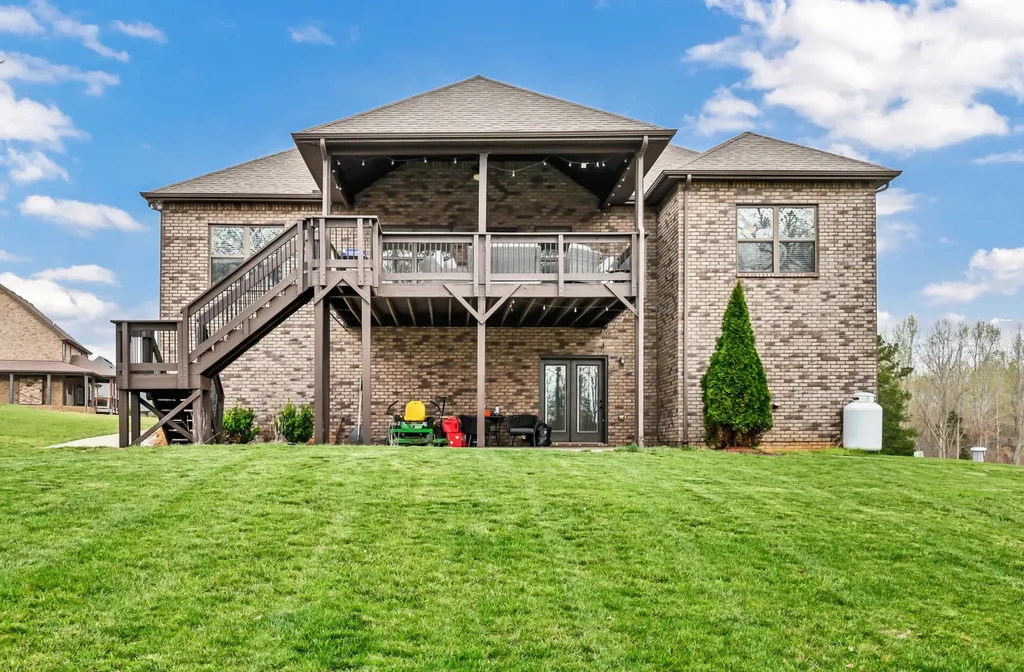 1729 Double R Boulevard Clarksville TN 37042