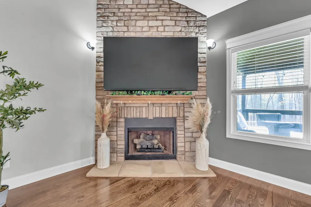 1729 Double R Boulevard Clarksville TN 37042