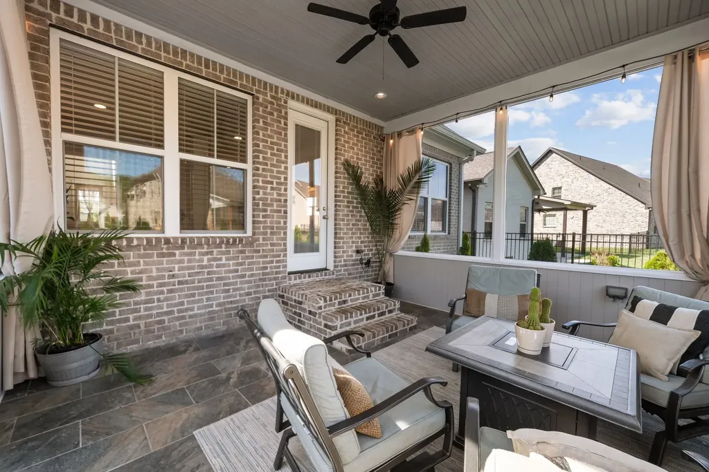 1708 Sorrell Park Drive Spring Hill TN 37174