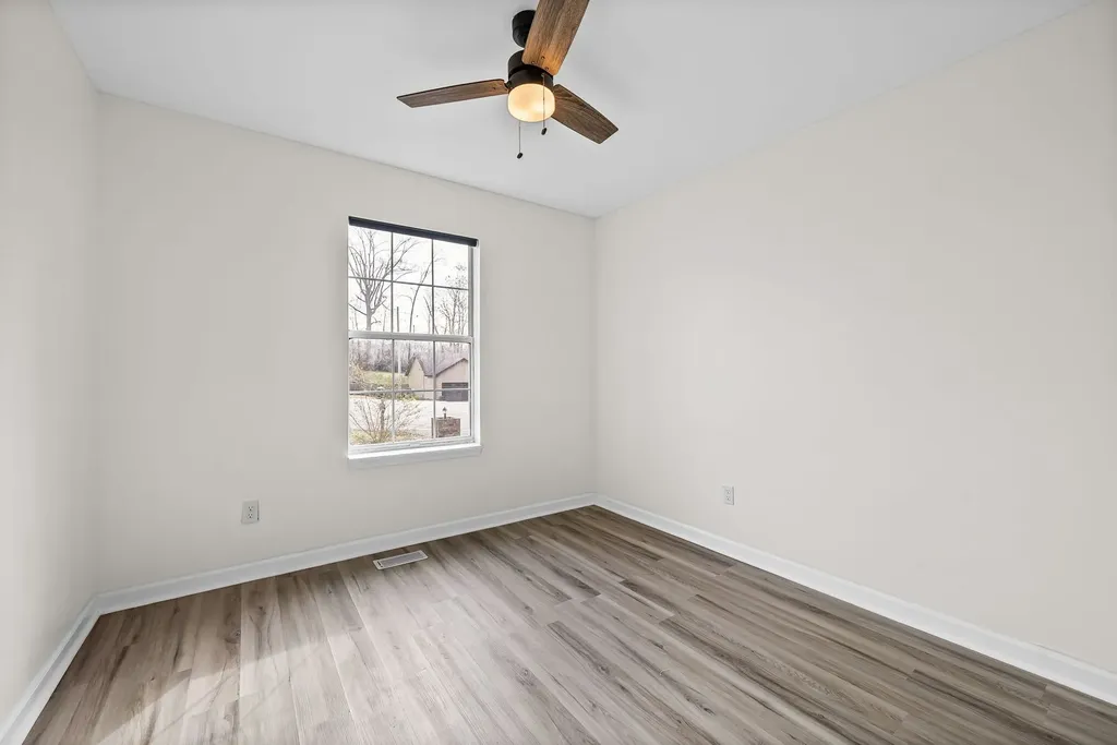 1315 Hand Drive Clarksville TN 37042