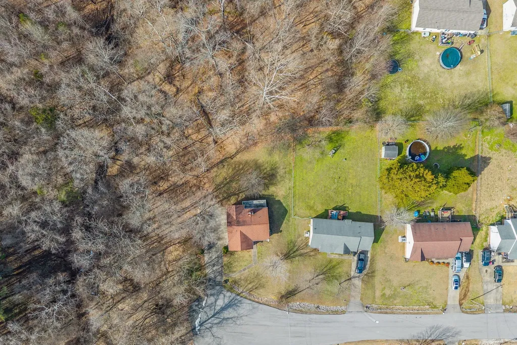 1315 Hand Drive Clarksville TN 37042