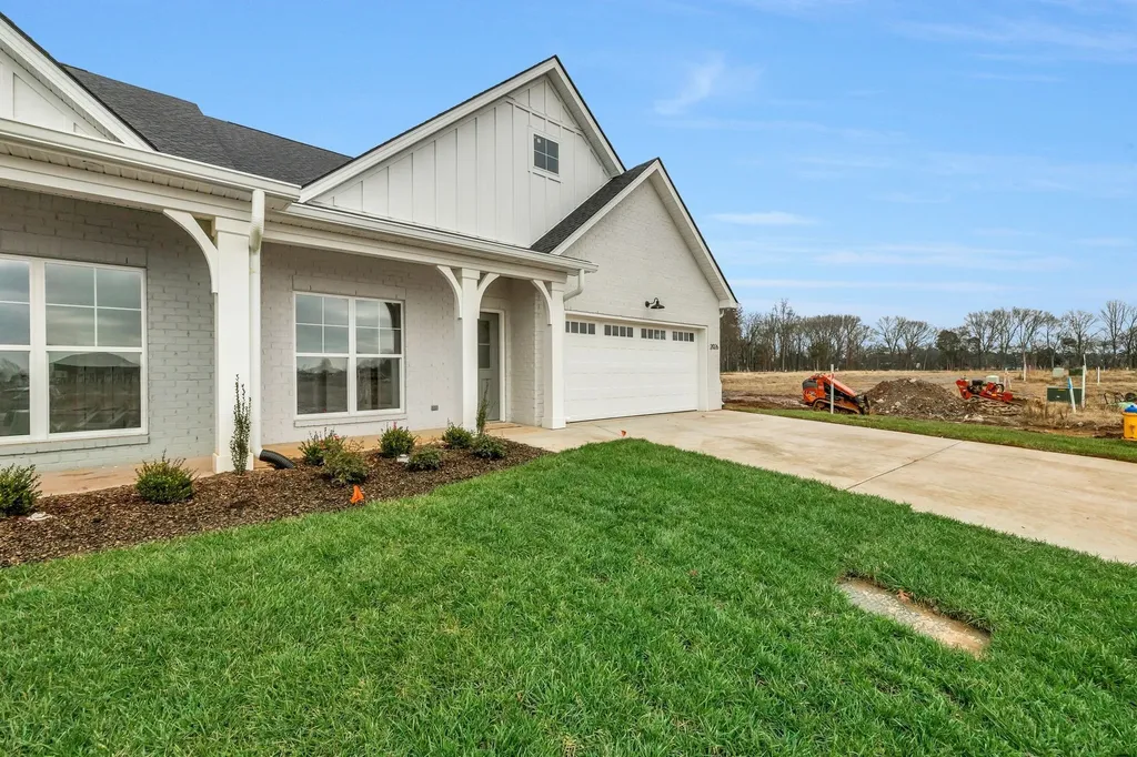 1960 Grace Johns Circle Murfreesboro TN 37128