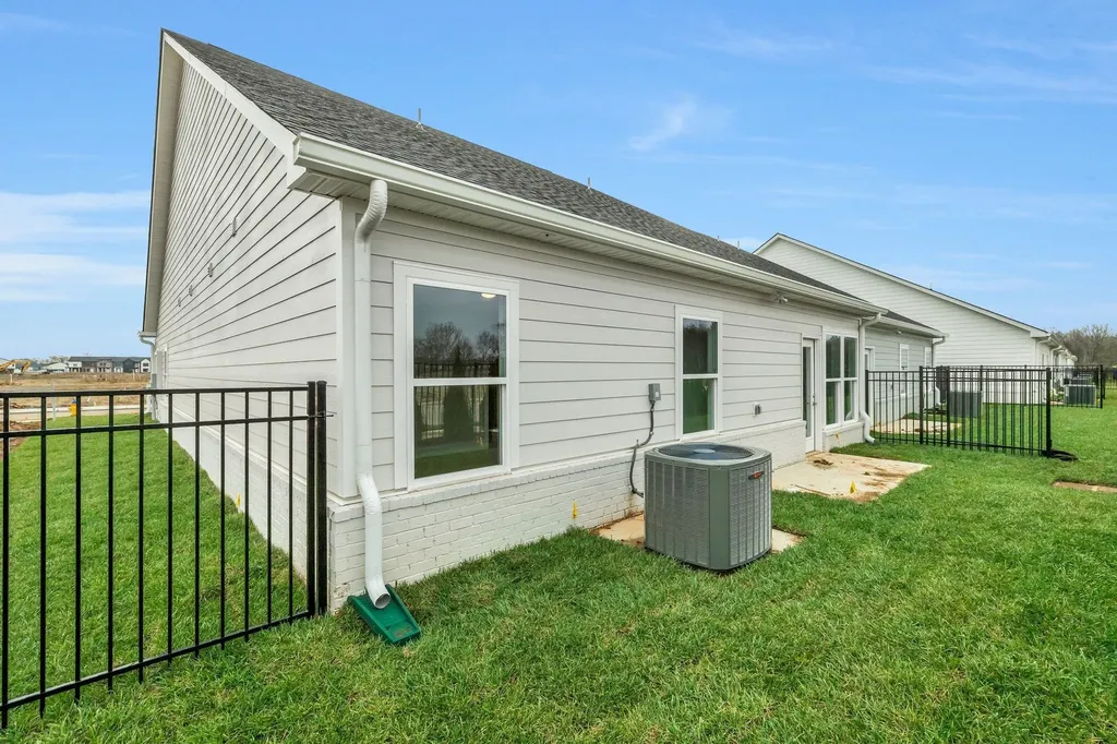 1960 Grace Johns Circle Murfreesboro TN 37128
