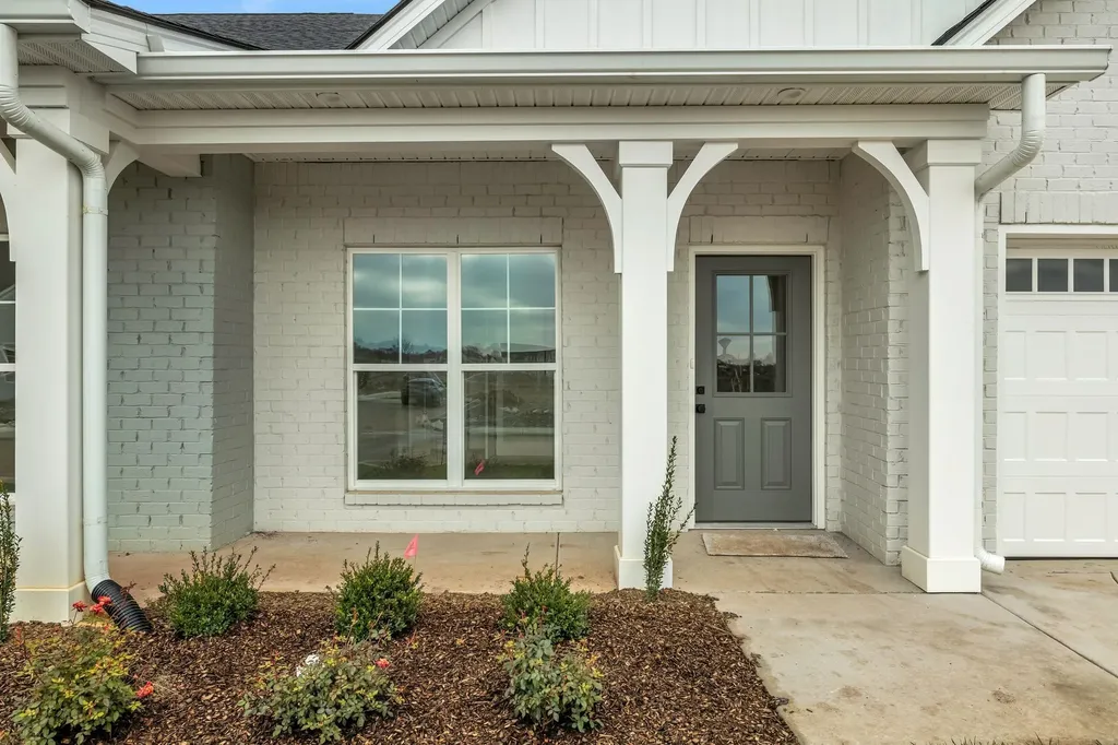 1960 Grace Johns Circle Murfreesboro TN 37128