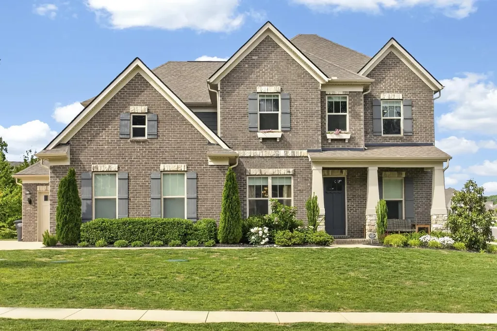 3229 Chase Point Drive Franklin TN 37067