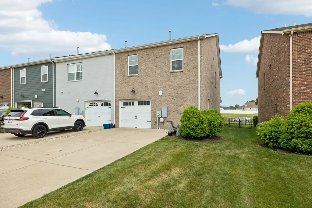 1629 Drakes Creek Road Hendersonville TN 37075