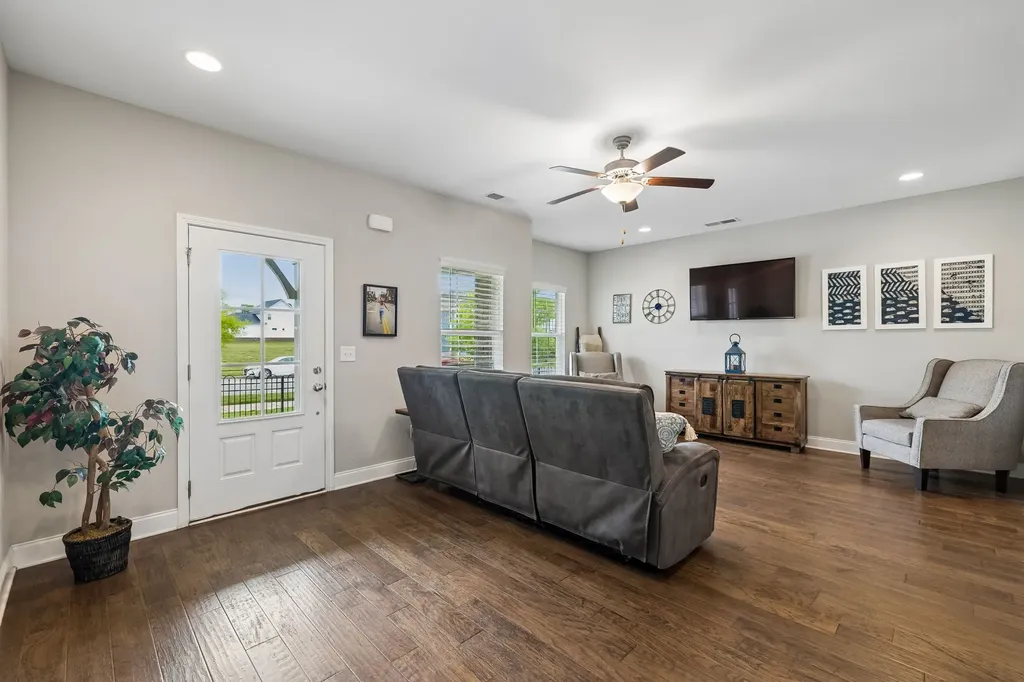 1629 Drakes Creek Road Hendersonville TN 37075