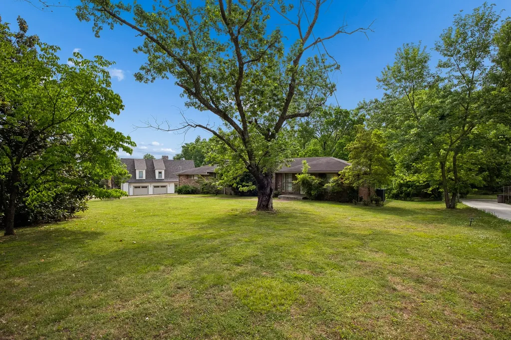 1311 Tyne Boulevard Nashville TN 37215