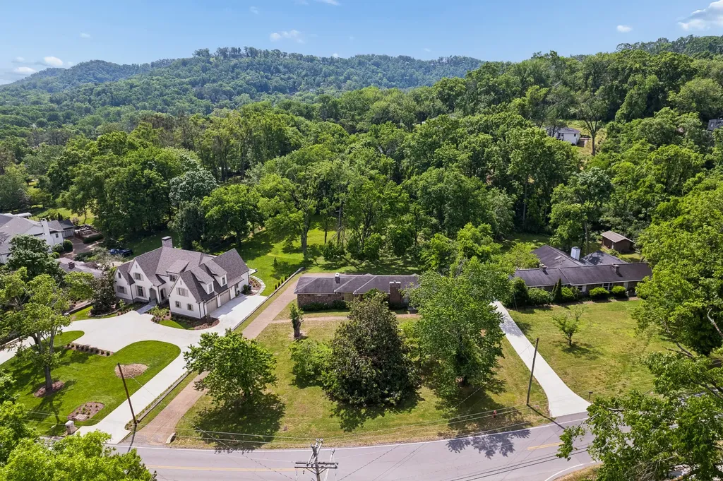 1311 Tyne Boulevard Nashville TN 37215