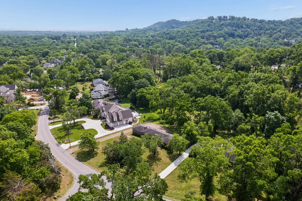 1311 Tyne Boulevard Nashville TN 37215