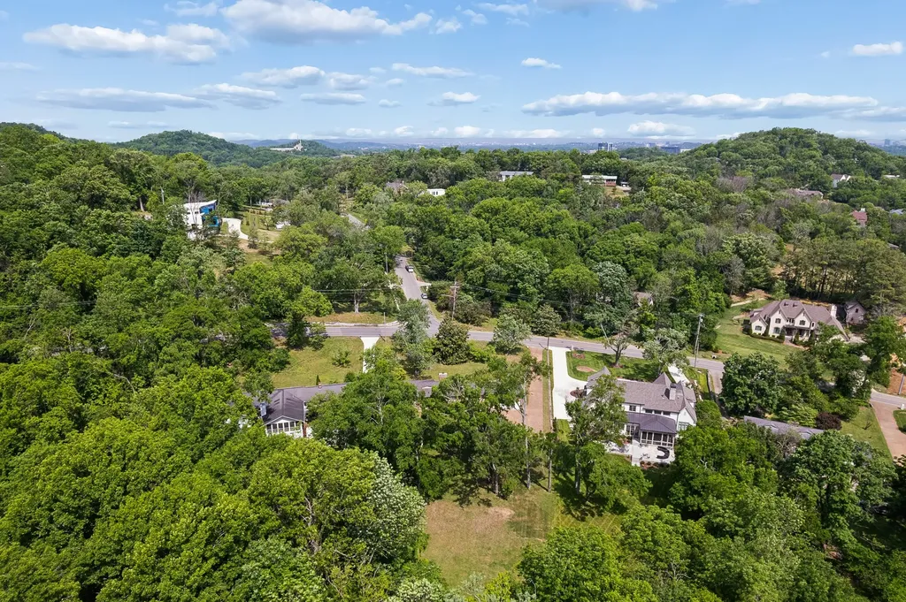1311 Tyne Boulevard Nashville TN 37215