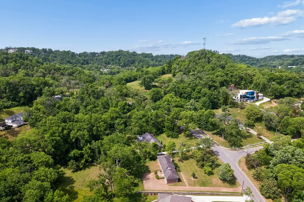 1311 Tyne Boulevard Nashville TN 37215