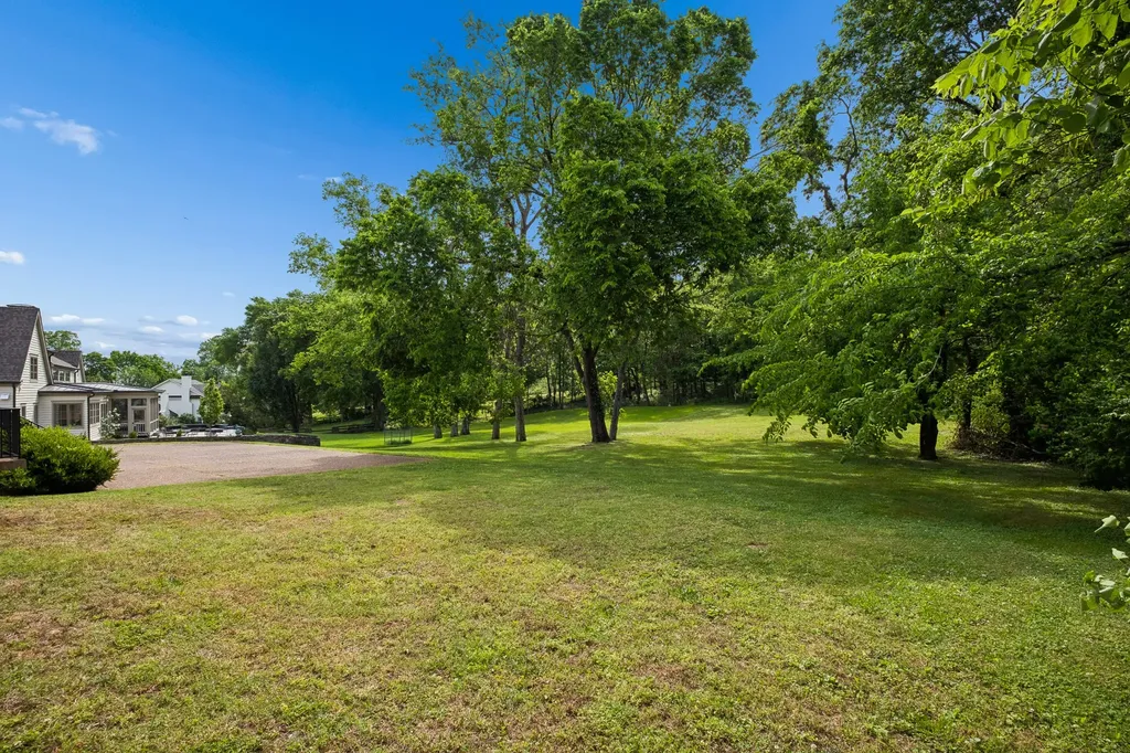 1311 Tyne Boulevard Nashville TN 37215