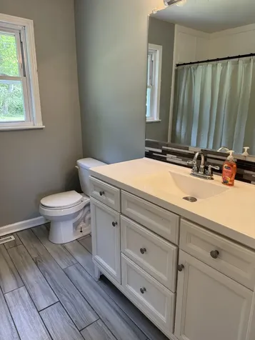 4176 Hampshire Pike Hampshire TN 38461