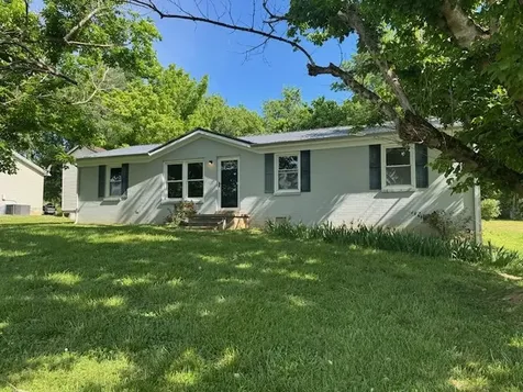 4176 Hampshire Pike Hampshire TN 38461