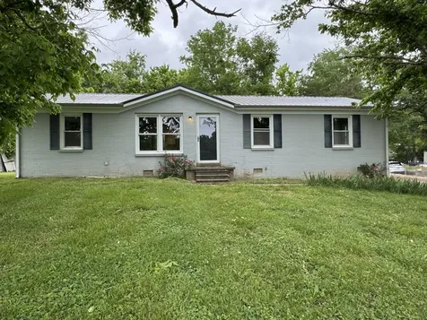 4176 Hampshire Pike Hampshire TN 38461