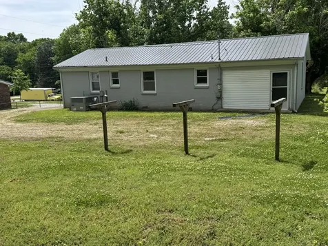4176 Hampshire Pike Hampshire TN 38461