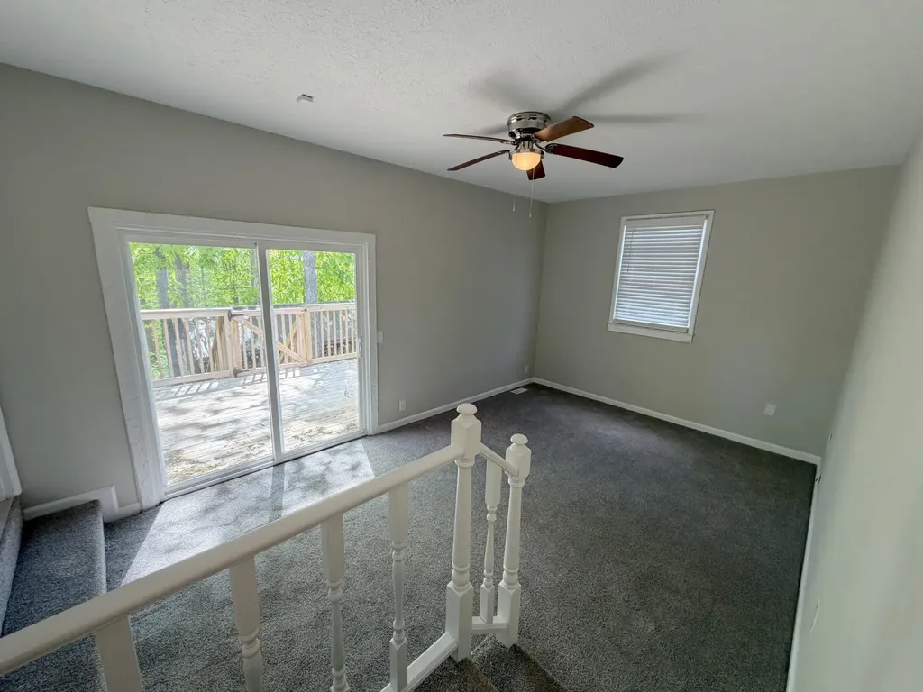 159 W Hester Road Cottontown TN 37048