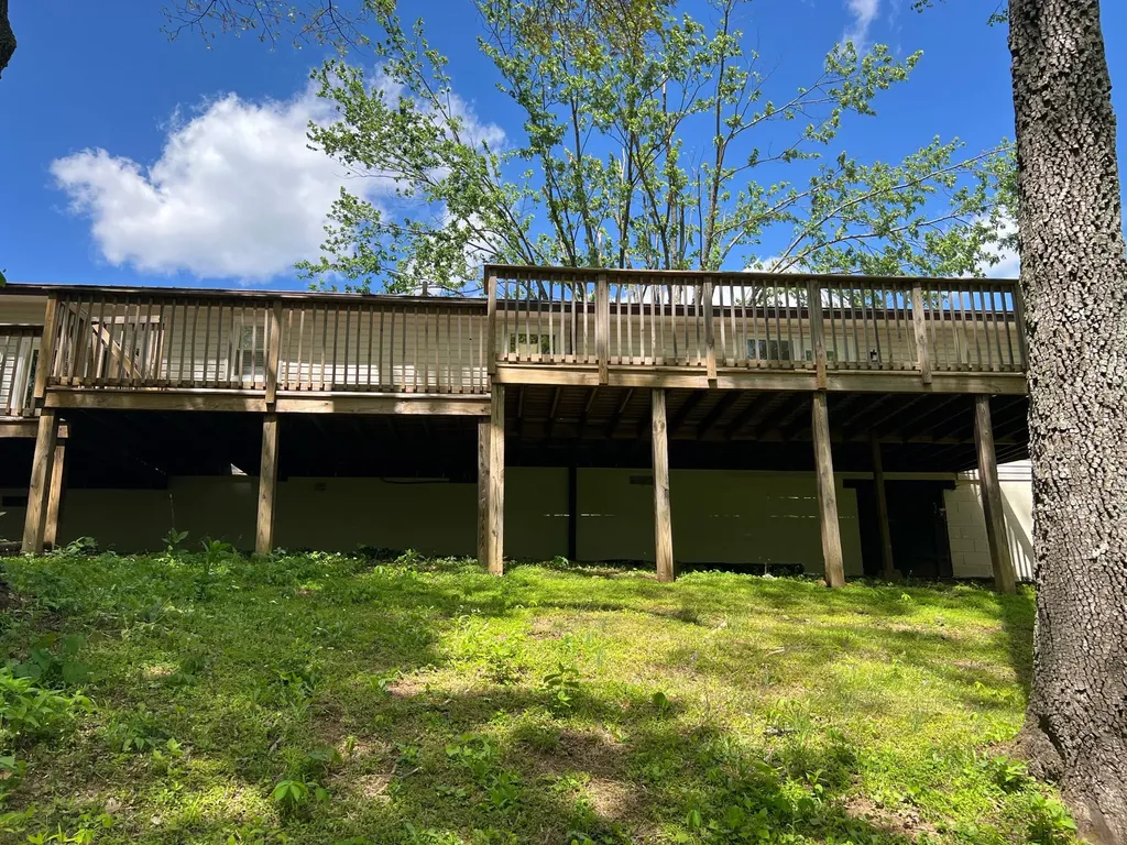 159 W Hester Road Cottontown TN 37048