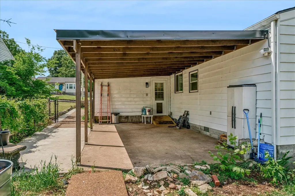 805 Wildwood Avenue Lebanon TN 37087