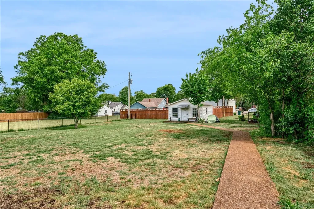 805 Wildwood Avenue Lebanon TN 37087