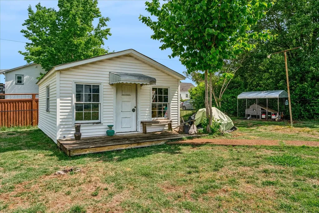 805 Wildwood Avenue Lebanon TN 37087