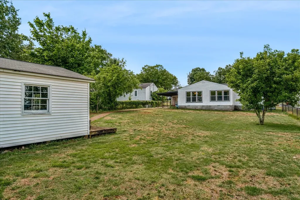 805 Wildwood Avenue Lebanon TN 37087