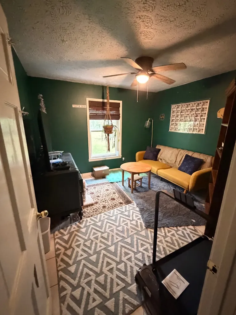 88 Pleasant Hill Church Road Cadiz KY 42211
