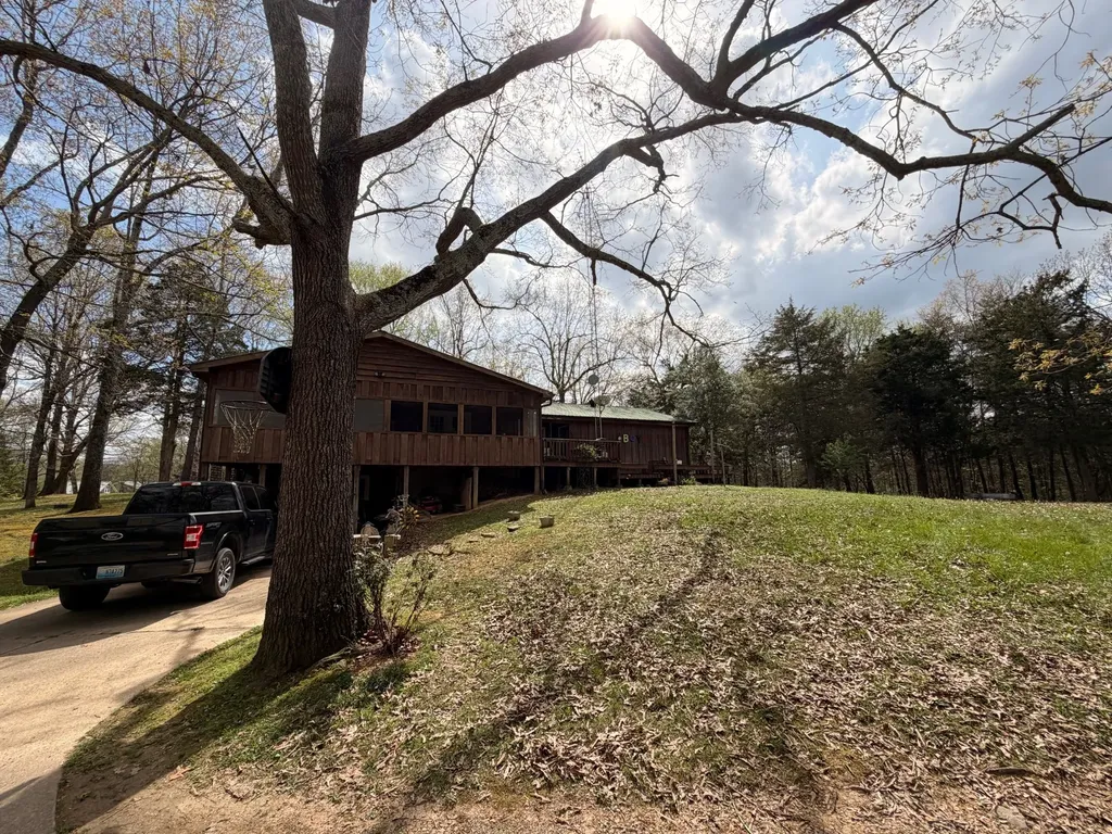 88 Pleasant Hill Church Road Cadiz KY 42211