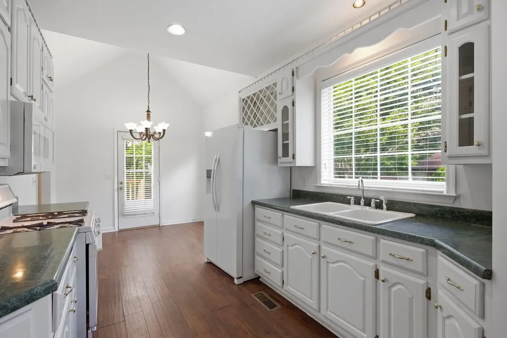 105 Green Tree Court Columbia TN 38401