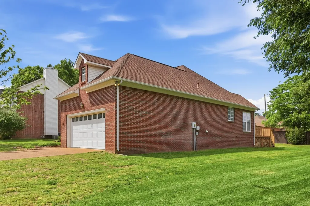 105 Green Tree Court Columbia TN 38401