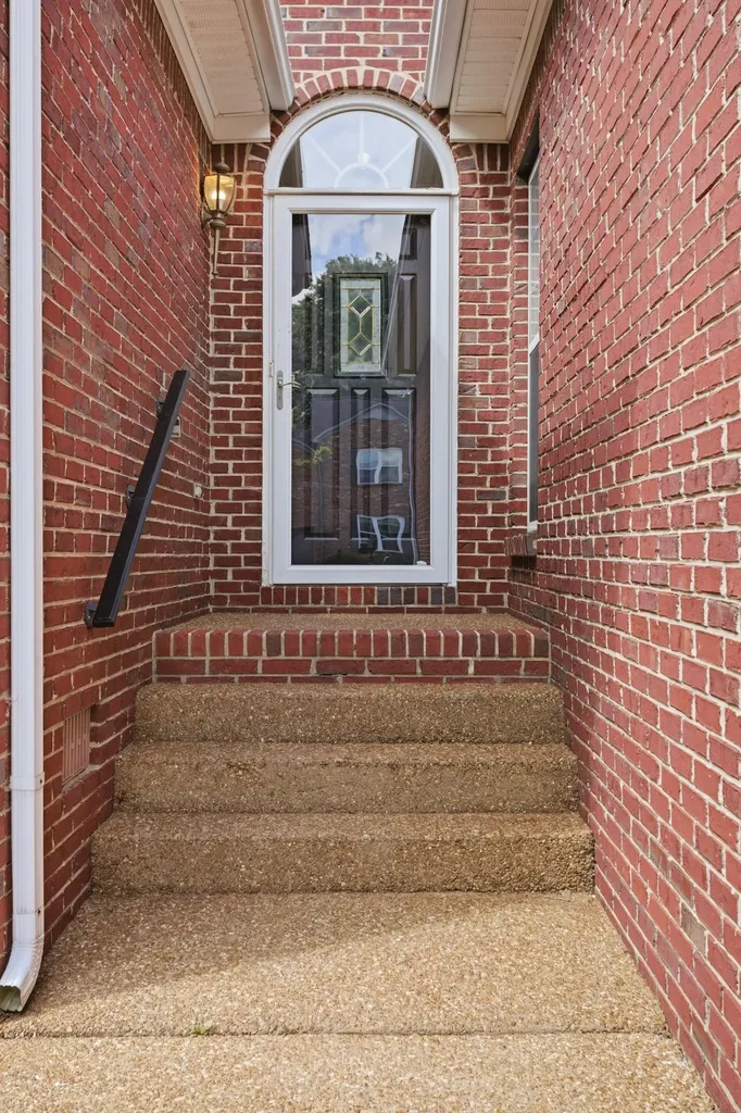105 Green Tree Court Columbia TN 38401