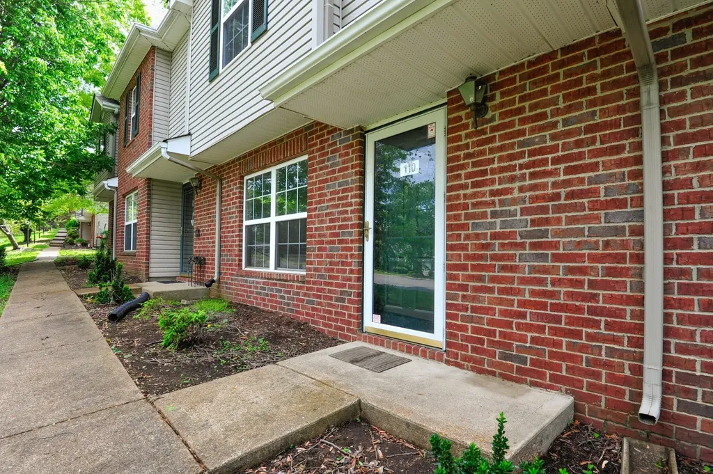 110 Waterview Drive Hendersonville TN 37075