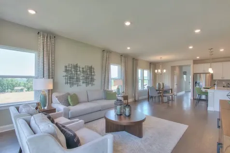 1774 Flora Grove Hermitage TN 37076