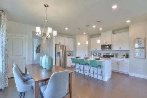 1780 Flora Grove Hermitage TN 37076