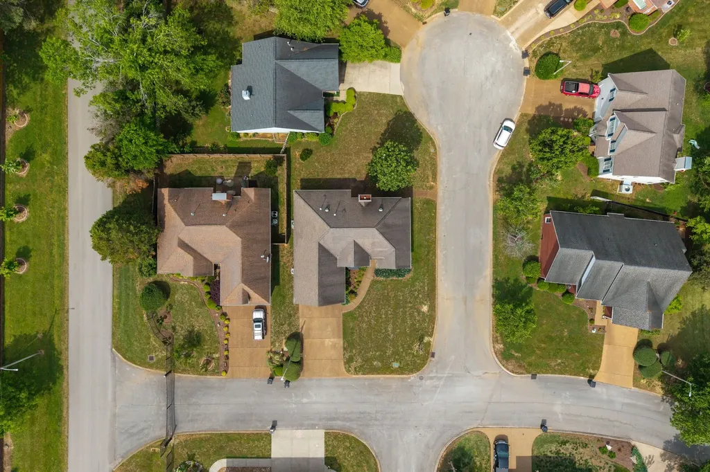5034 Camelot Drive Columbia TN 38401