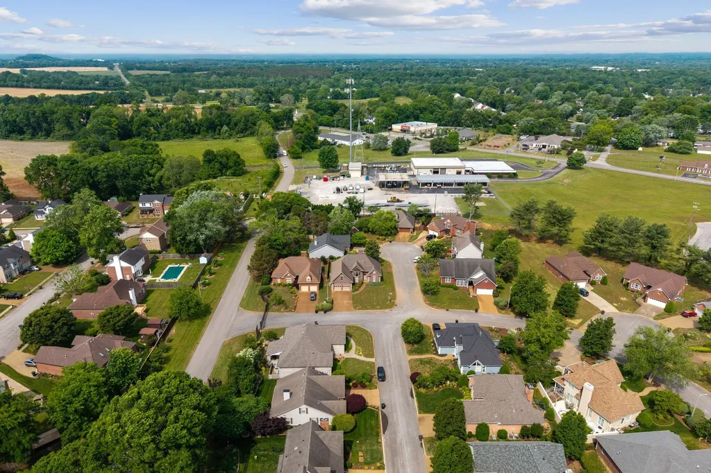 5034 Camelot Drive Columbia TN 38401